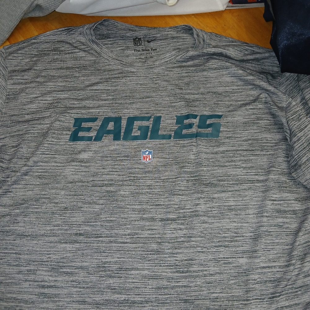Nike Gray Eagles Long Sleeve Shirt Xl